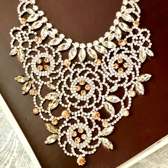 Betsy Johnson NEW Rhinestone Bib Necklace “Ballerina Rose” - Picture 2 of 7